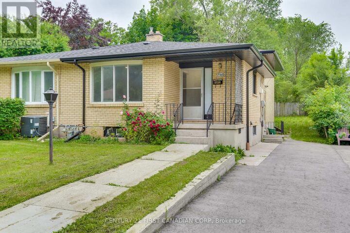 Property Photo: 207 Cairn Street ON N5Z 3W6