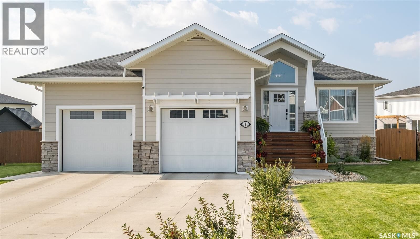 Property Photo:  9 Wilson Bay  SK S6X 0A6 