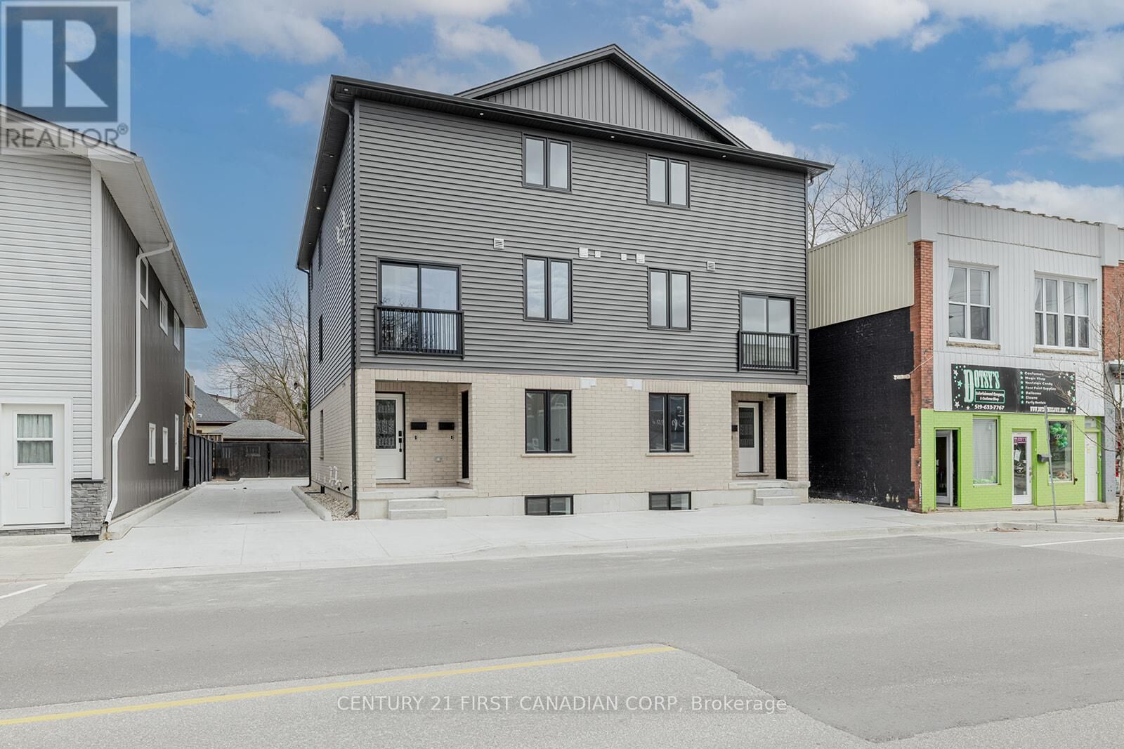 Property Photo: 109 Ross Street ON N5R 3X8