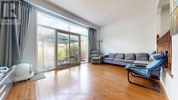 Property Photo:  132 Silver Springs Boulevard  ON M1V 1N1 