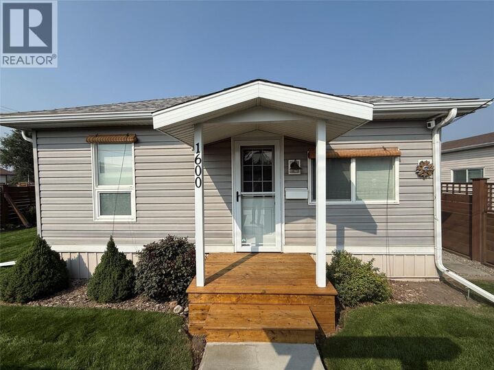 1600 4th Street North  Cranbrook BC V1C 3L7 photo