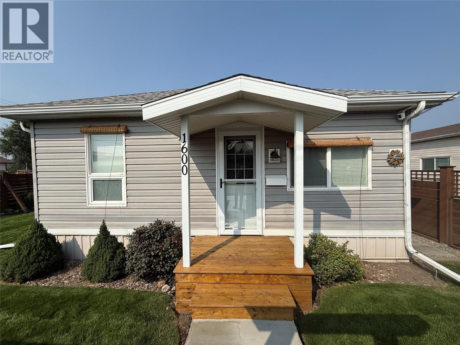 Property Photo:  1600 4th Street North  BC V1C 3L7 