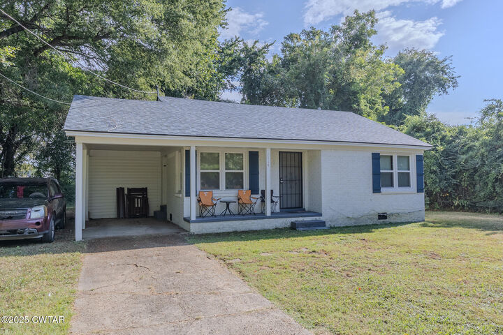 Property Photo: 1114 Warren Street TN 38012