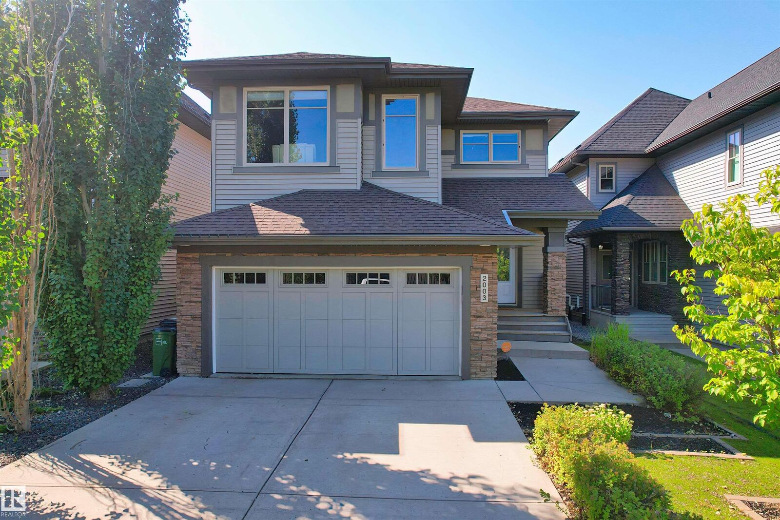 Property Photo:  2003 Ainslie Link Link SW  AB T6W 2M1 