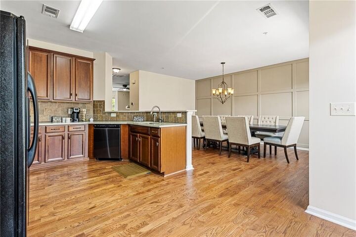 Property Photo:  1565 Oakdale Bluffs Drive SE  GA 30126 