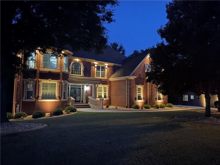 Property Photo: 1637 Madison Lane SE GA 30013