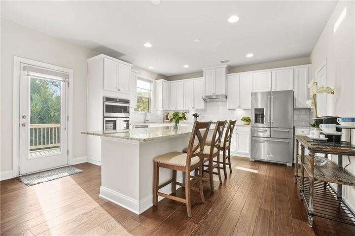 Property Photo:  404 Larussa Court  GA 30189