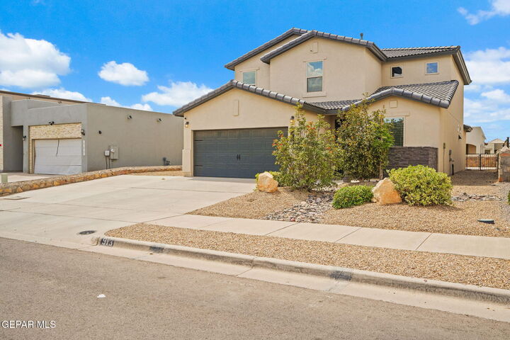 Property Photo: 913 Airship Place TX 79928