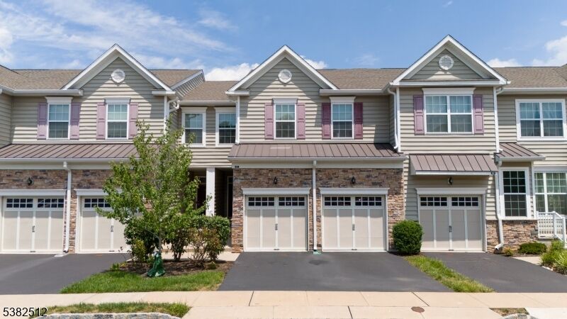 Property Photo:  82 Autumn Ln  NJ 08558 