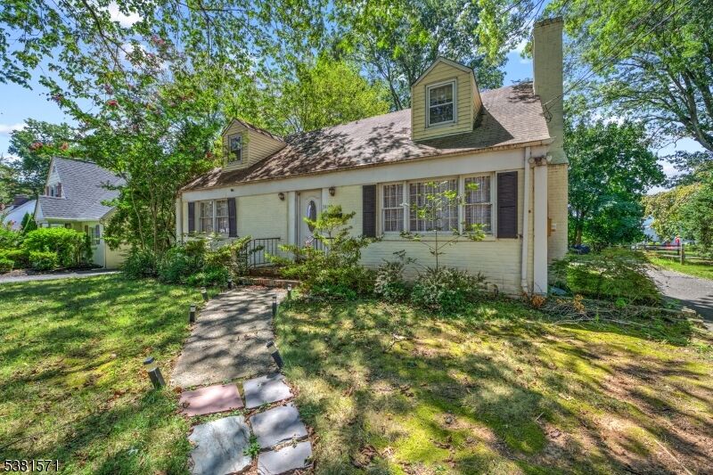 Property Photo:  341 W End Ave  NJ 07063 