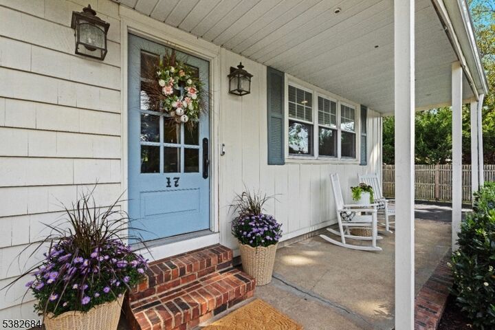 Property Photo:  17 Tiffin Pl  NJ 08807 