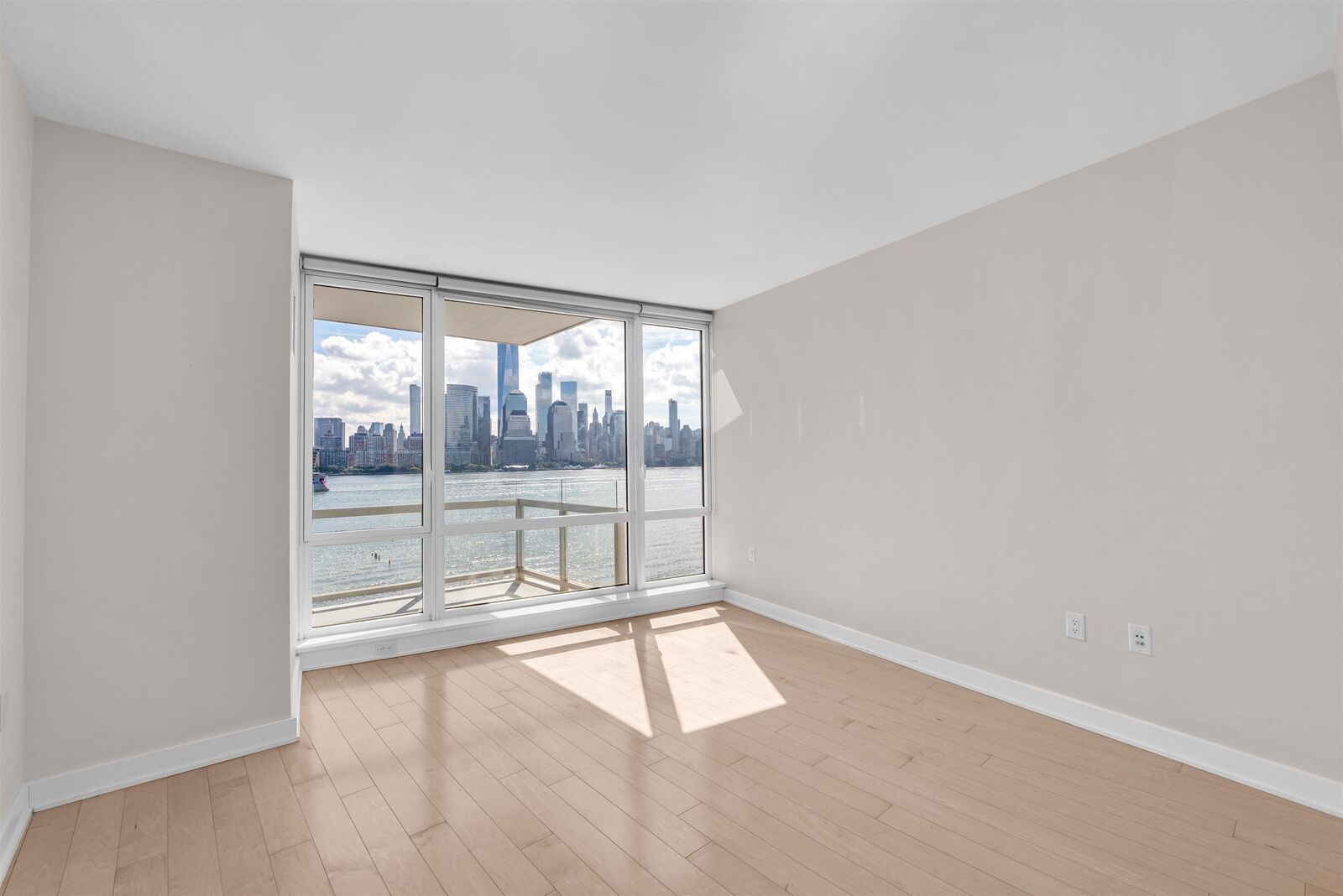 Property Photo: 2 2nd St 703 NJ 07302