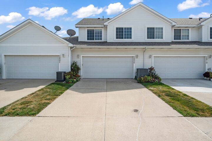 Property Photo:  2806 Ithica Court  IA 50009 
