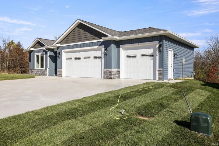 Property Photo: 5022 N Zoie Way IN 47404