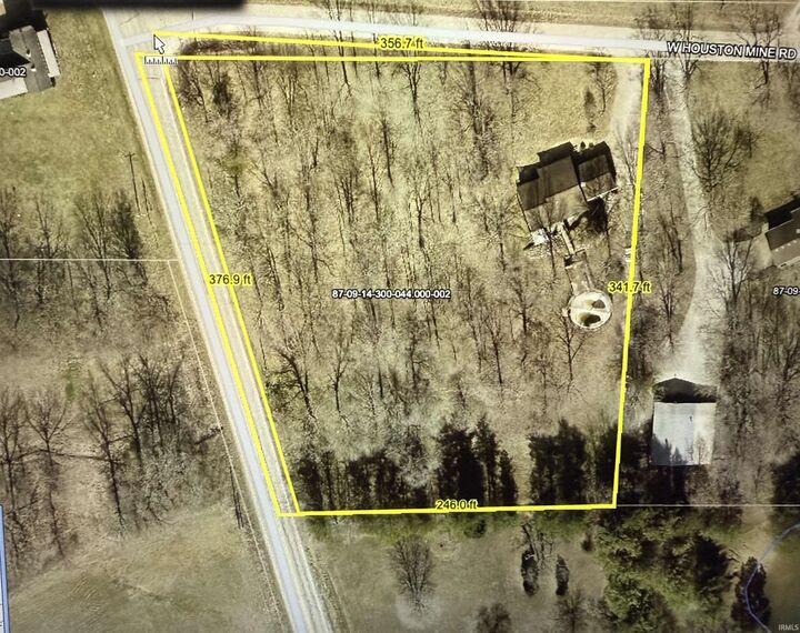 Property Photo:  1711 Houston Road  IN 47601 