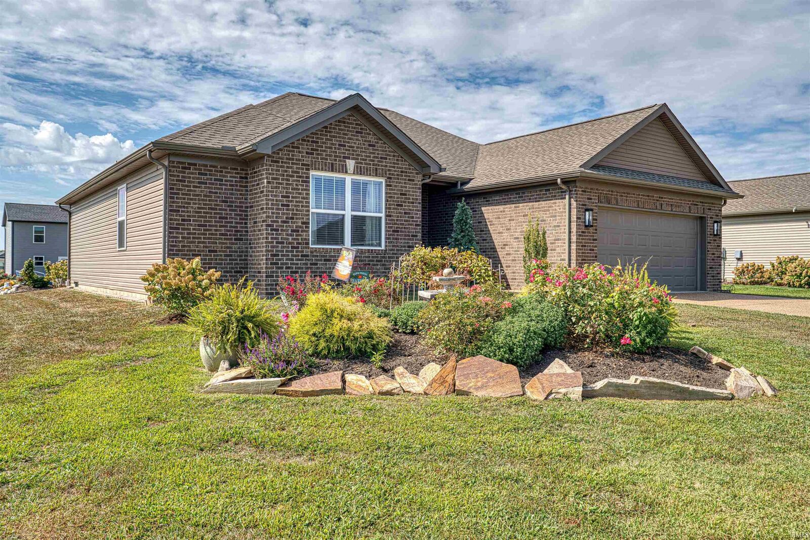 Property Photo:  7521 Brinkley Court  IN 47715 