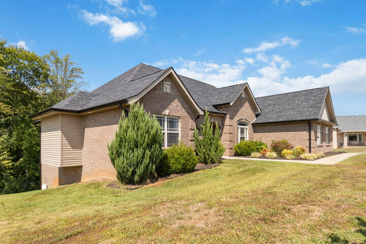 Property Photo:  83 Tranquil Pointe Drive  KY 42503 