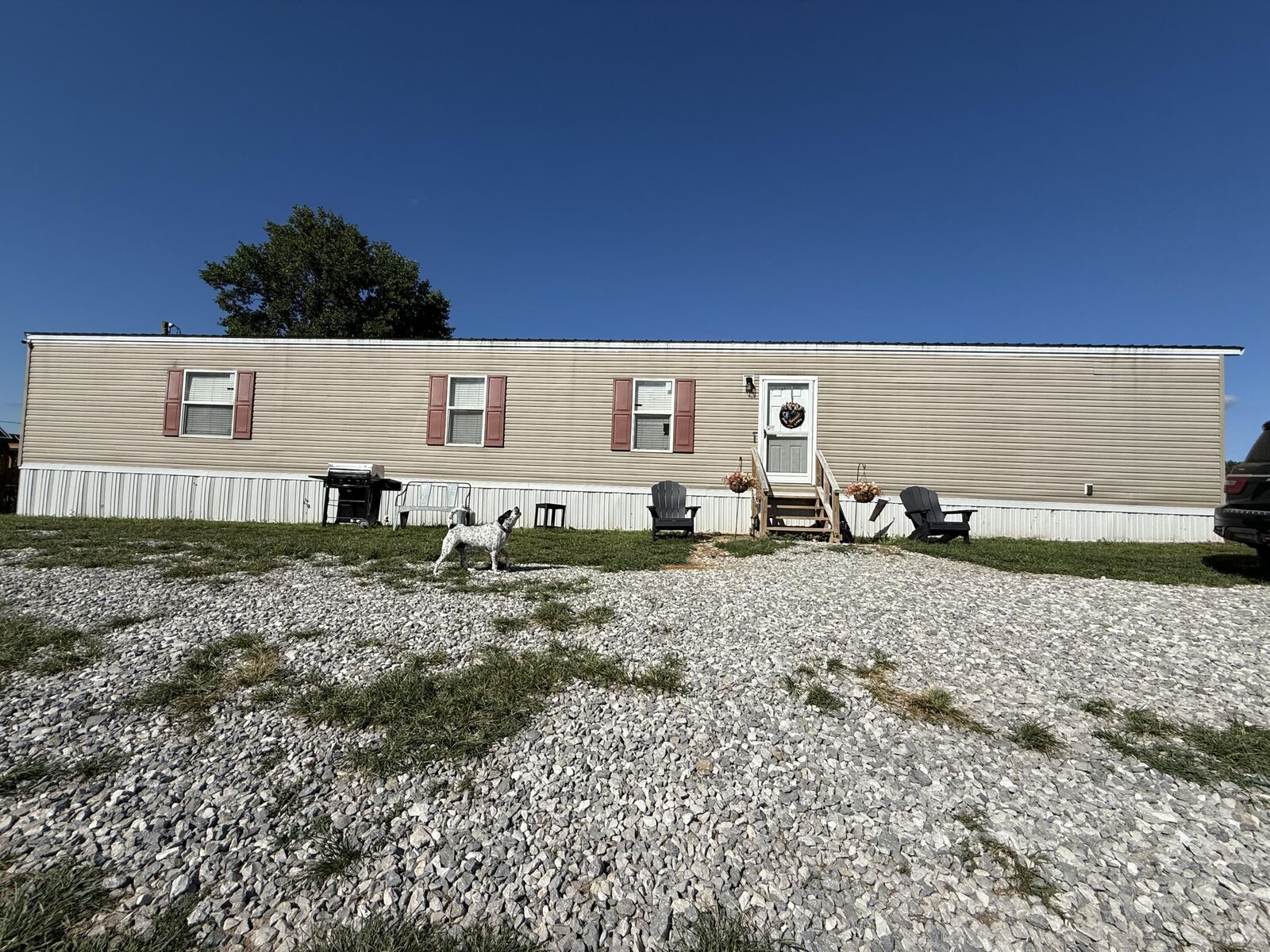 Property Photo: 10685 E Laurel Road KY 40741