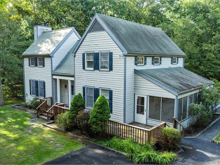 Property Photo:  1232 Glasco Turnpike  NY 12477 