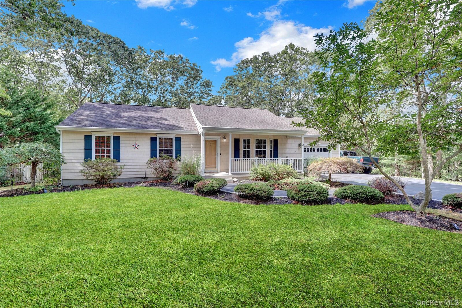 Property Photo:  14 Black Pine Street  NY 11934 