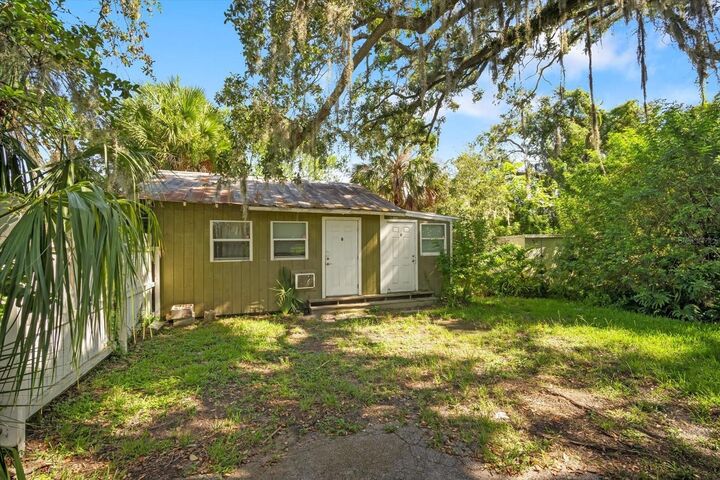 Property Photo: 6915 N 40th Street FL 33604