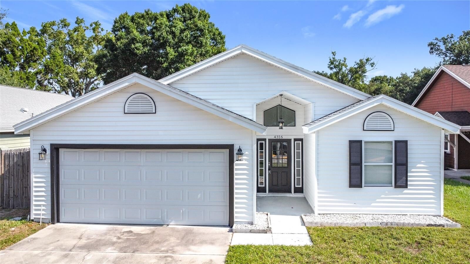 Property Photo: 4316 Natchez Trace Drive FL 34769