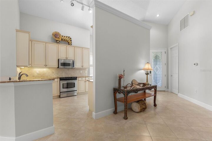 Property Photo: 20 River Park Drive N FL 32137