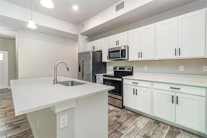 Property Photo:  5161 Cromey Road  FL 34288 