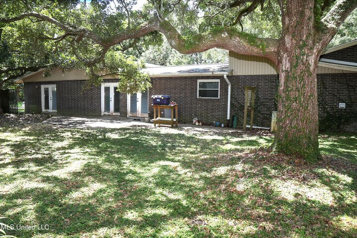 Property Photo:  1040 Del Norte Circle  MS 39581 