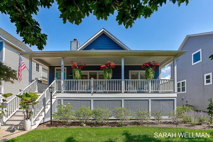 Property Photo:  485 Summer Grove Drive  MI 49406 