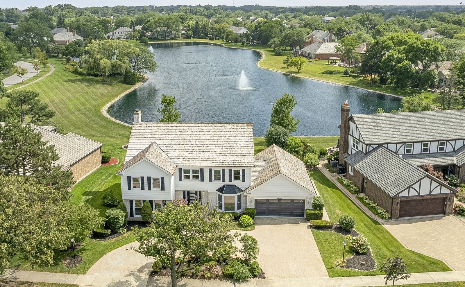 Property Photo: 2523 Osage Drive IL 60026