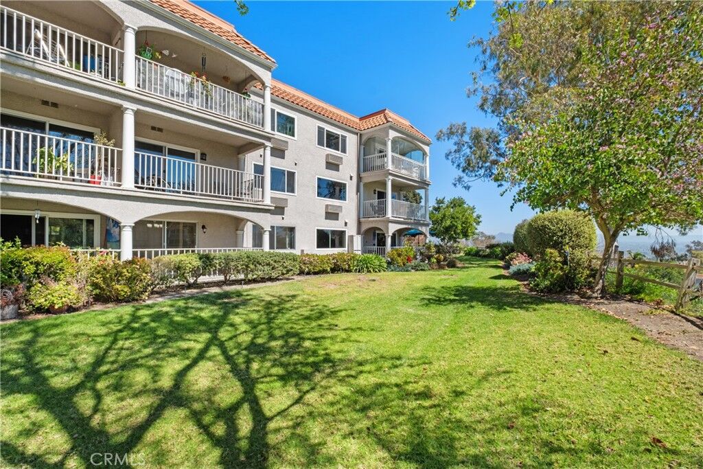 Property Photo: 4012 Calle Sonora Oeste 1B CA 92637