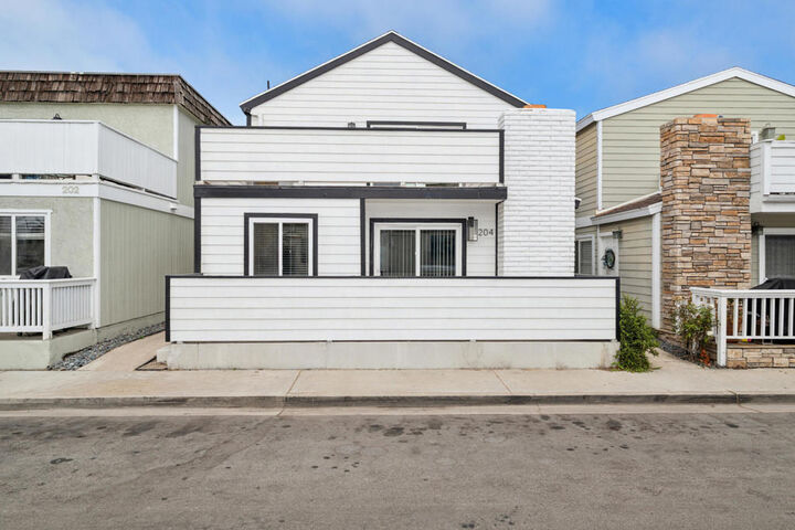 204 David Drive  Newport Beach CA 92663 photo