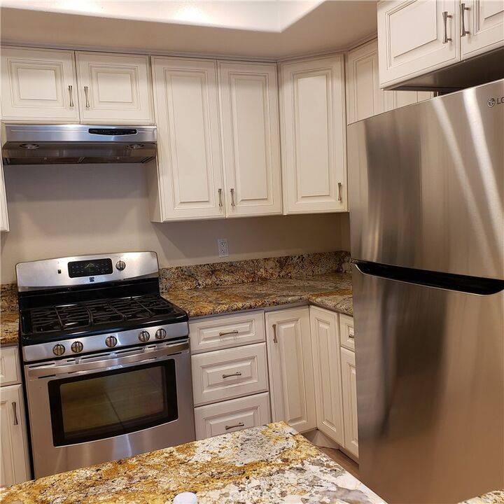 Property Photo:  64 Woodleaf  CA 92614 