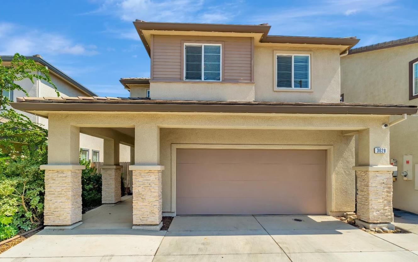 Property Photo: 3628 Landmark Circle CA 95356