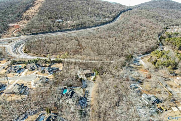Property Photo:  13 Dug Hill Road  AL 35741 