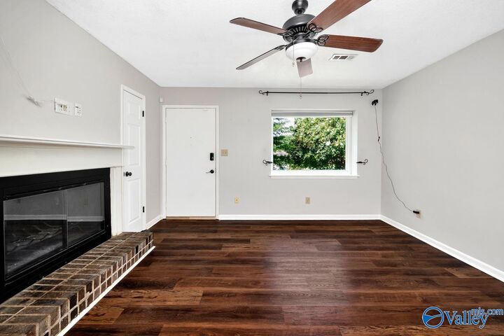 Property Photo:  13919 Hurstland Drive  AL 35803 