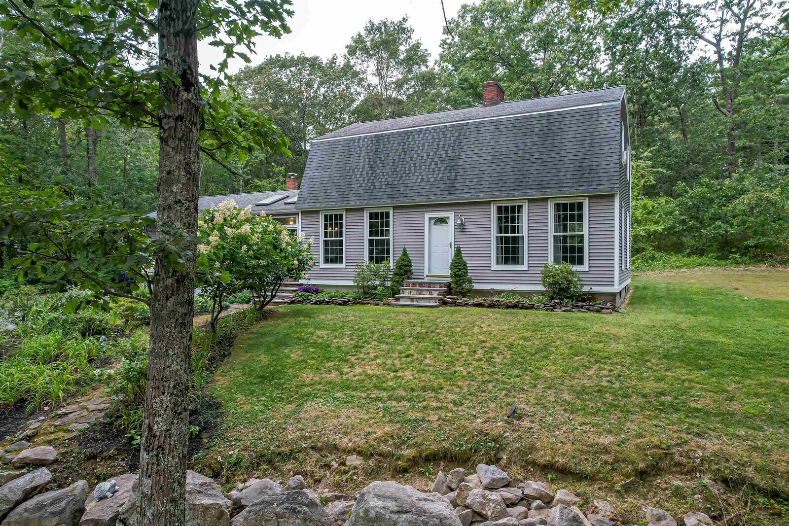 Property Photo: 70 Governor Dinsmore Road NH 03087