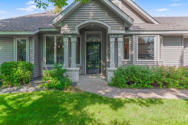 Property Photo:  3148 Manitou Drive  MN 55110 
