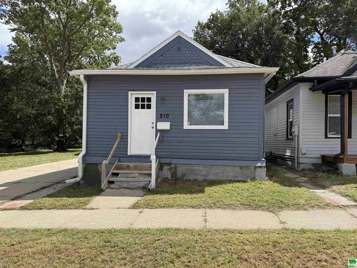 Property Photo:  208-10-10A Sioux St.  IA 51103 