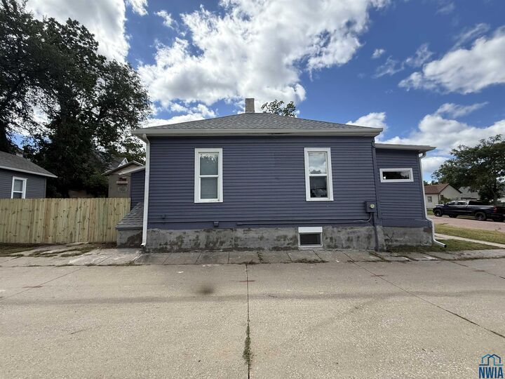 Property Photo:  208-10-10A Sioux St.  IA 51103 