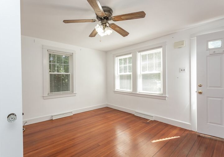 Property Photo:  6 Kingston St  MA 02747 
