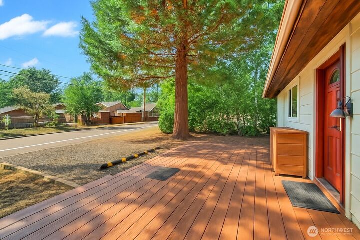 Property Photo: 1646 S 124th Street WA 98168