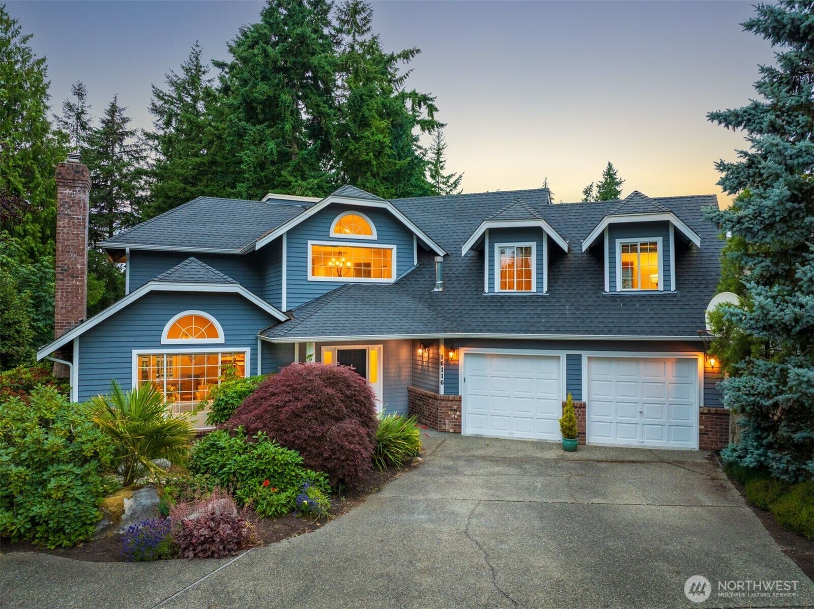 Property Photo: 16116 68th Avenue W WA 98026
