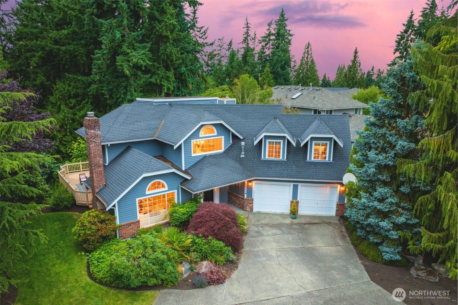 Property Photo: 16116 68th Avenue W WA 98026