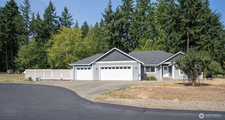 Property Photo:  1207  139th Street NW  WA 98332 
