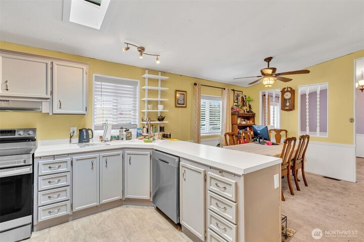 Property Photo:  31600  126th Avenue SE 89  WA 98092 