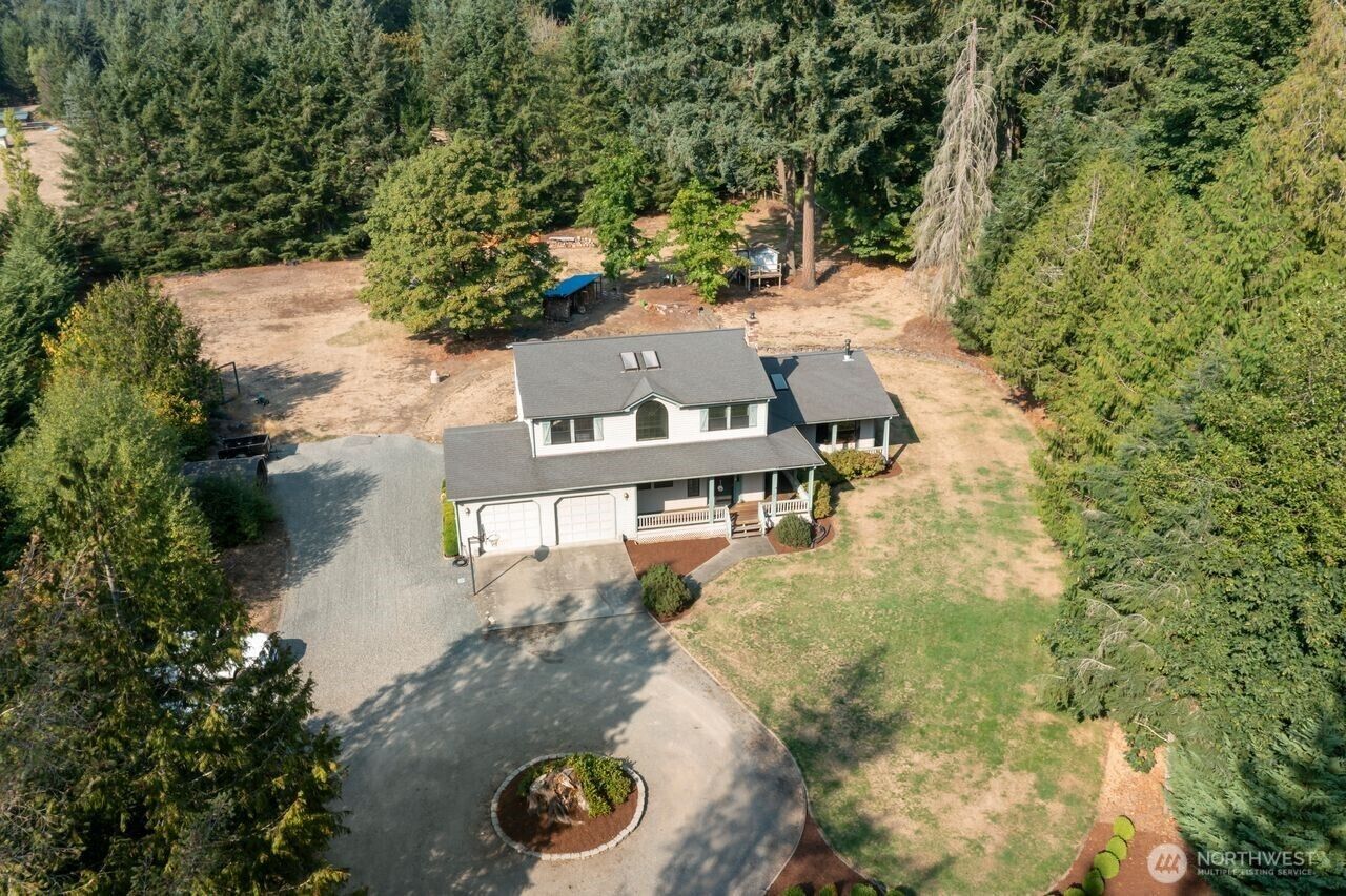 Property Photo: 21718 SE 245th Street WA 98038