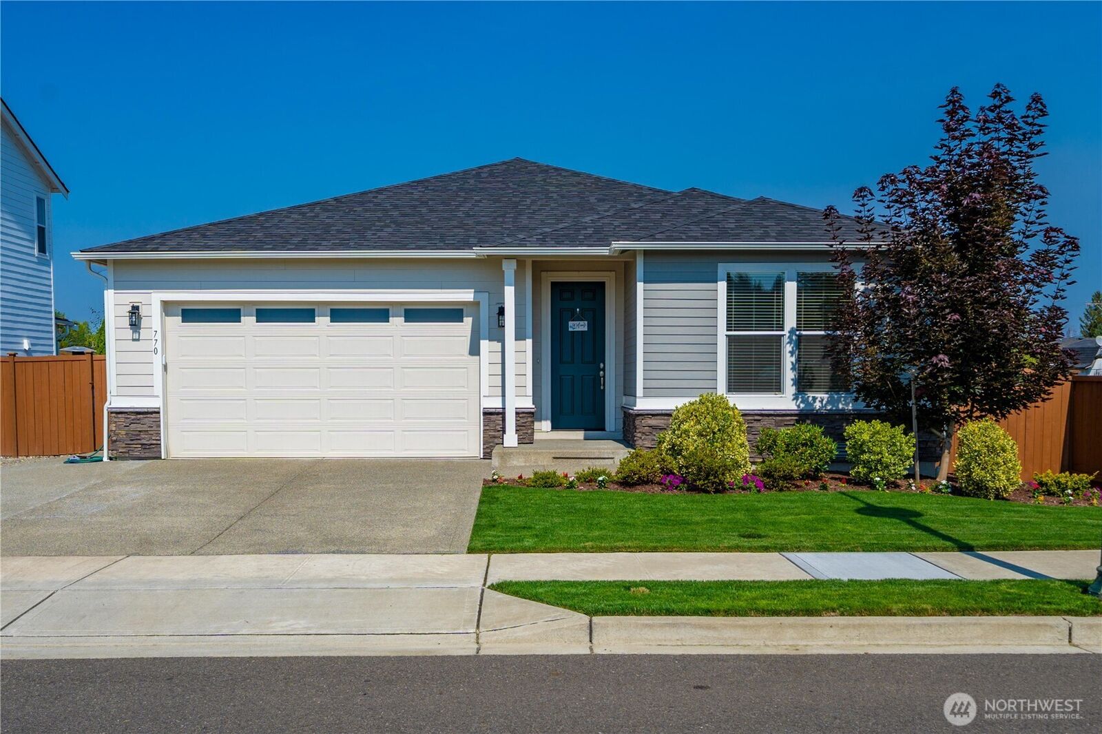 Property Photo:  770  McCauley Ave  WA 98321