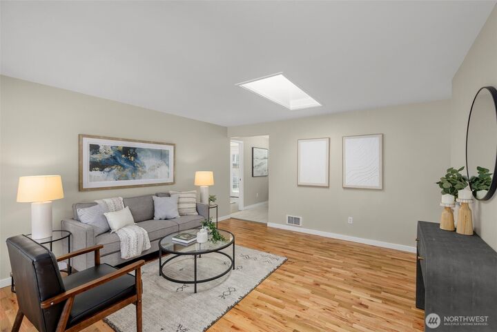 Property Photo: 16105 SE 113th Place WA 98059